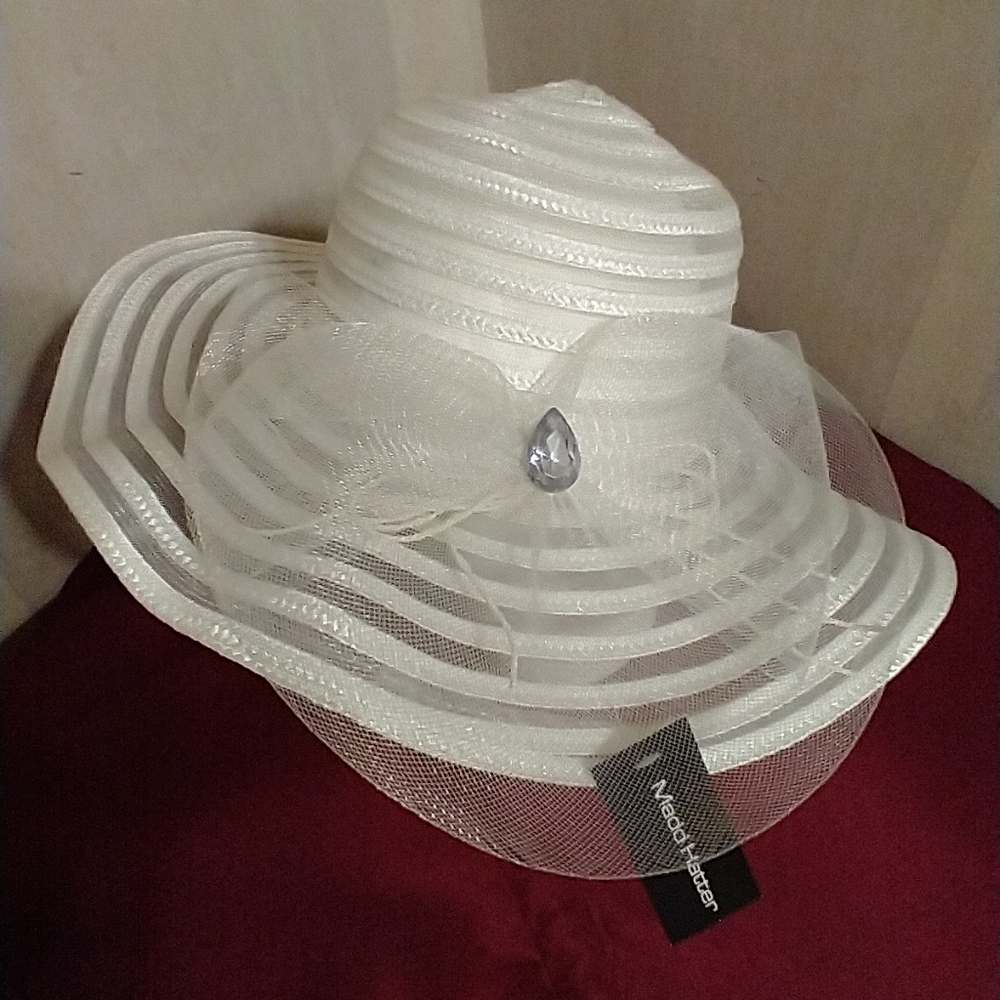 Mad Hatter Fancy White Hat